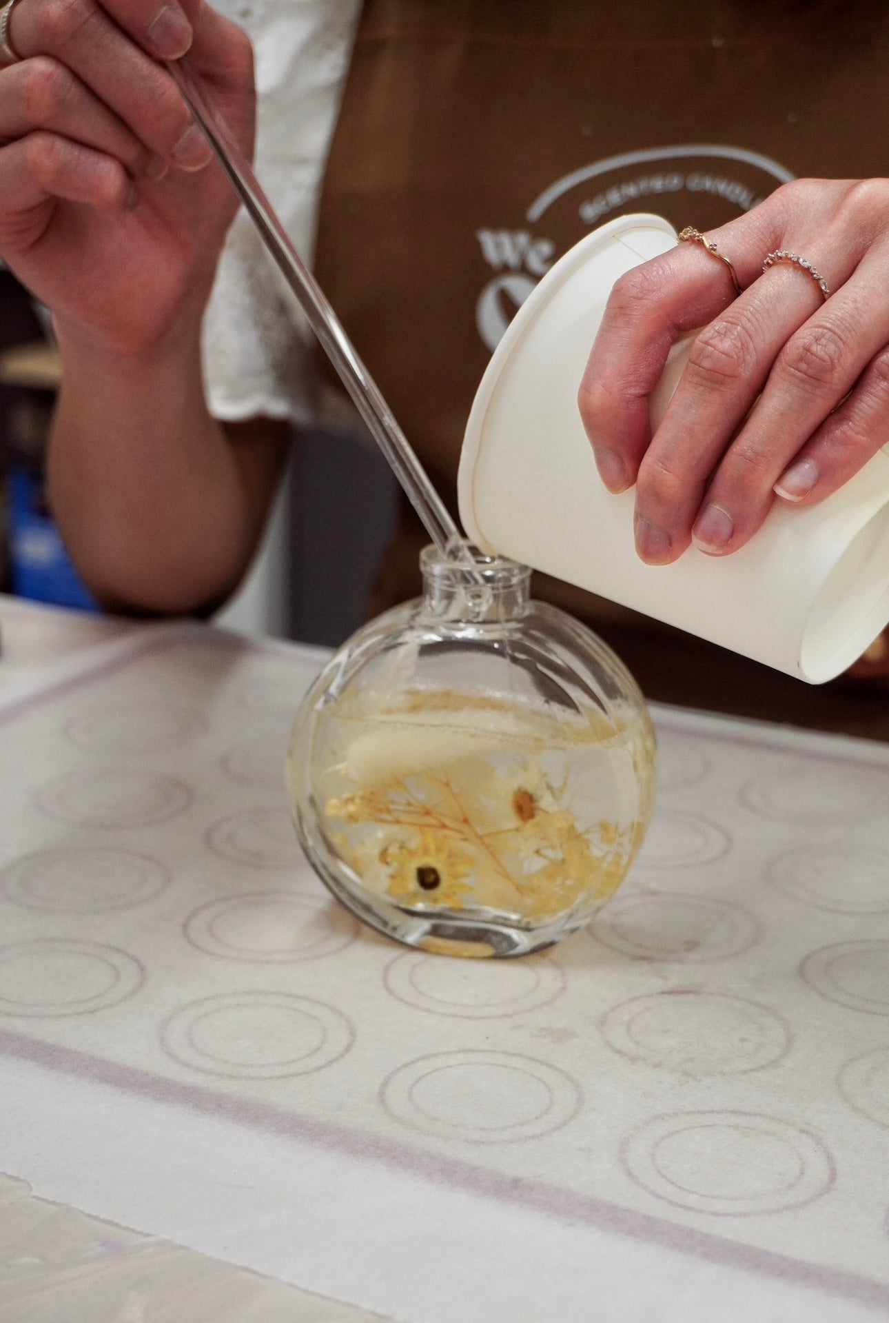 Floating Flower Reed Diffuser Workshop